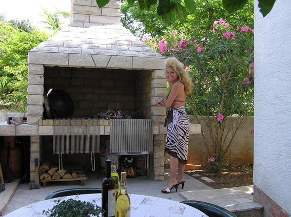 Grill Girl