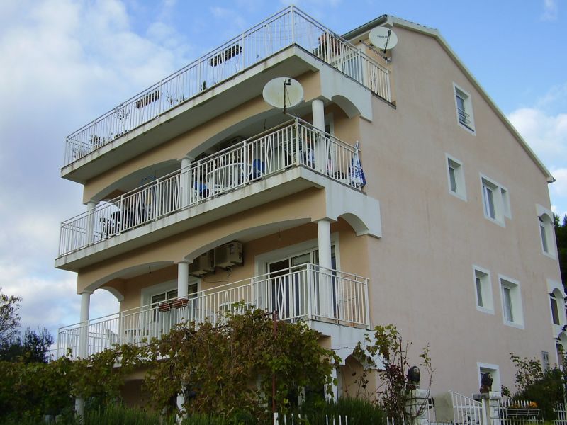 Globe Studio Fotó Adria Apartman Adria Riviéra Horvátországi olcsó apartmanok eladó ingatlanok, apartmanok, nyaralók, villák.