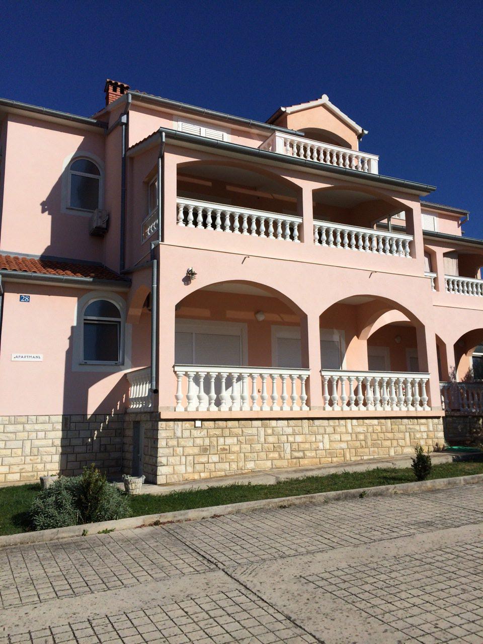 villa Dikló www.adriaapartman.com