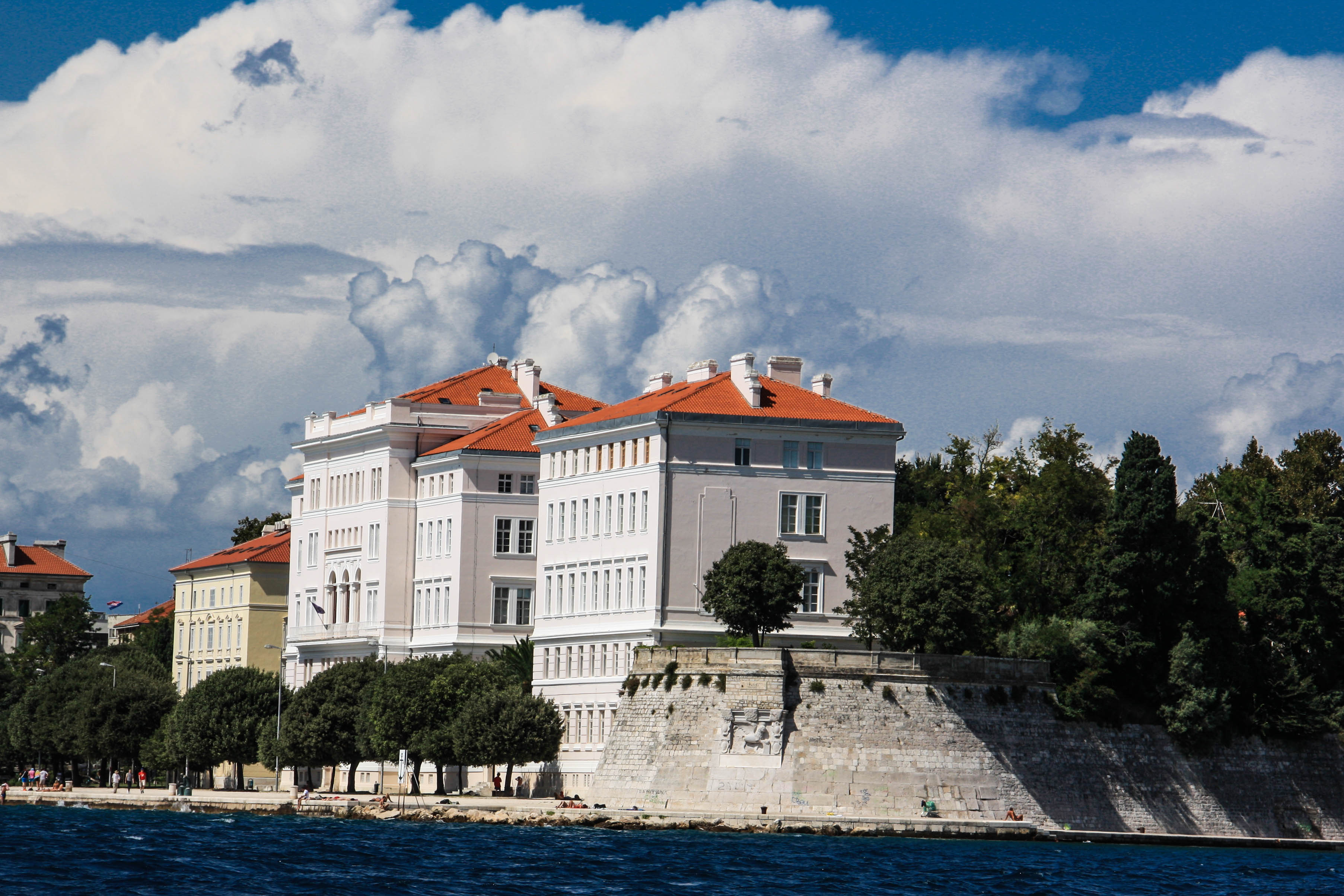 Zadar palota